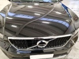  Volvo  XC 40 VOLVO XC40 / 2017 / 5P / SUV T3 AUTOMATICO MOMENTUM PRO #29