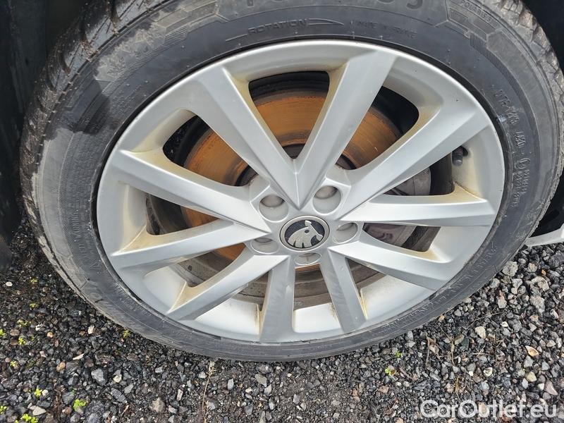  Skoda  Fabia  Combi (2015)  Com 1.0TSI 81 125 LET #6