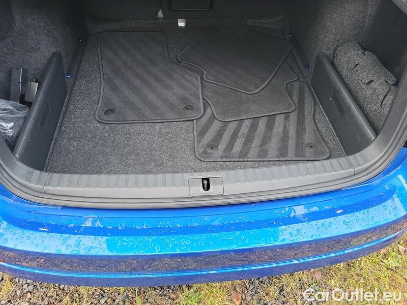  Skoda  Octavia  Combi (NX3)(2020) Oct.Combi 2.0TDI 85 Style #5