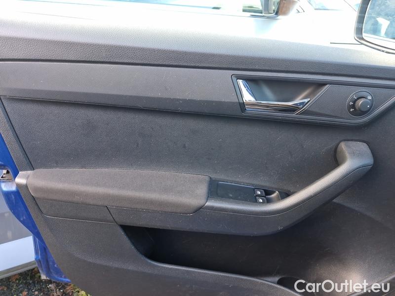  Skoda  Fabia  Combi (2015)  Com.1.0TSI 70 Ambition #37