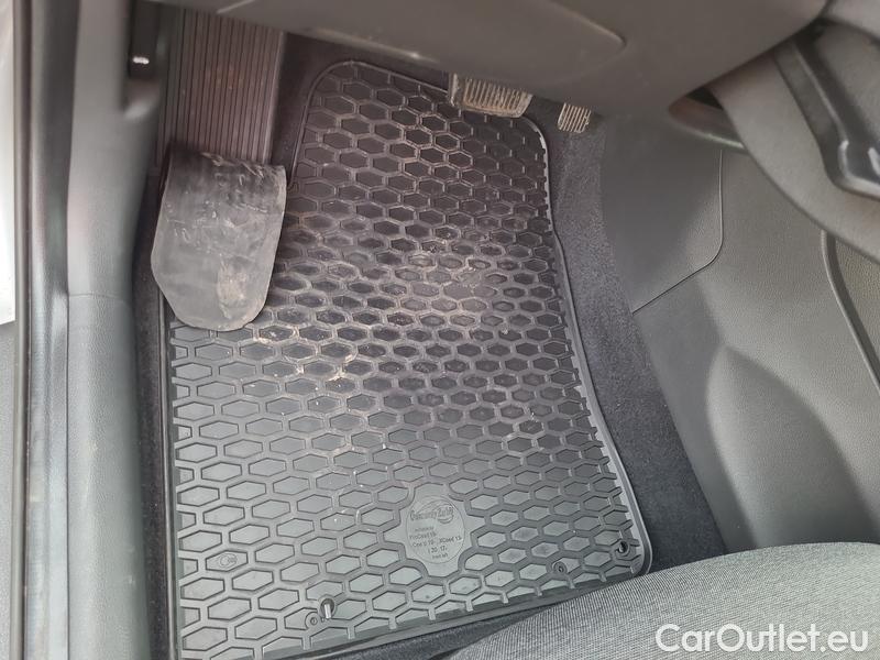  Hyundai  i30  (PD)(01.2017  ->)  kom.1.5T-GDI Smart AT 5d #4