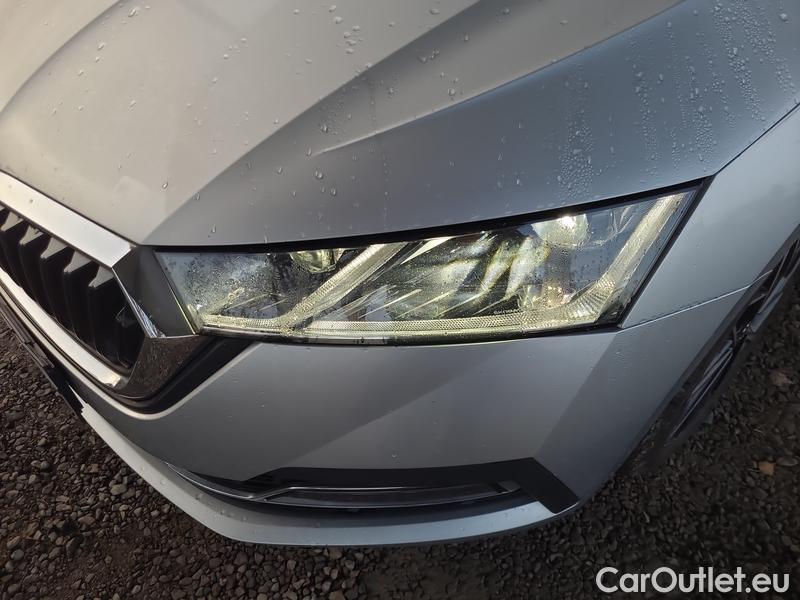  Skoda  Octavia  Combi (NX3)(2020) Oct.Combi 2.0TDI 110 Style AT #4