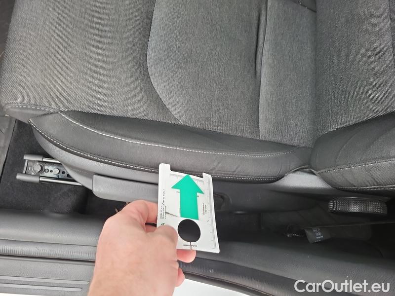  Hyundai  i30  (PD)(01.2017 ->)  kom.1.6CRDi 115 Smart #7