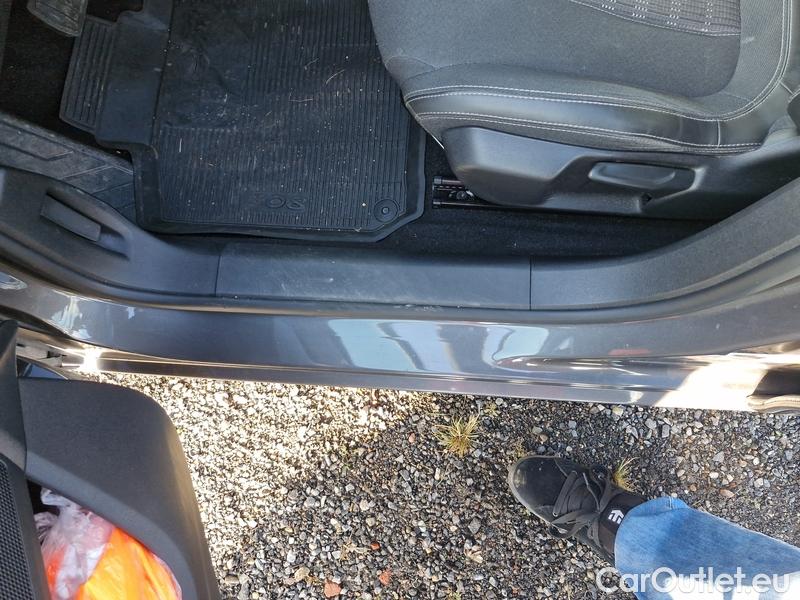  Peugeot  308 -SW  (P5) (2021)  SW 1.5 BHDi 130 ALL.P Aut #10