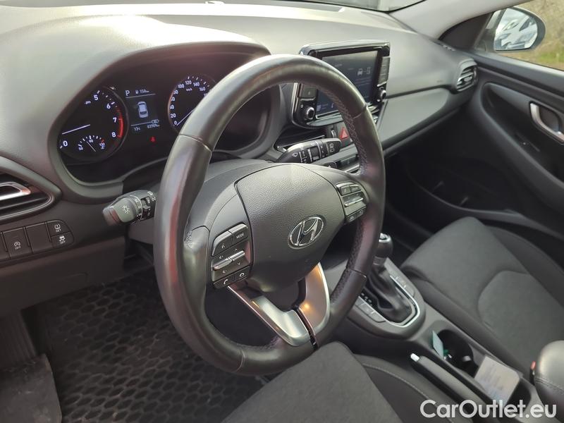  Hyundai  i30  (PD)(01.2017  ->)  kom.1.5T-GDI Smart AT 5d #5