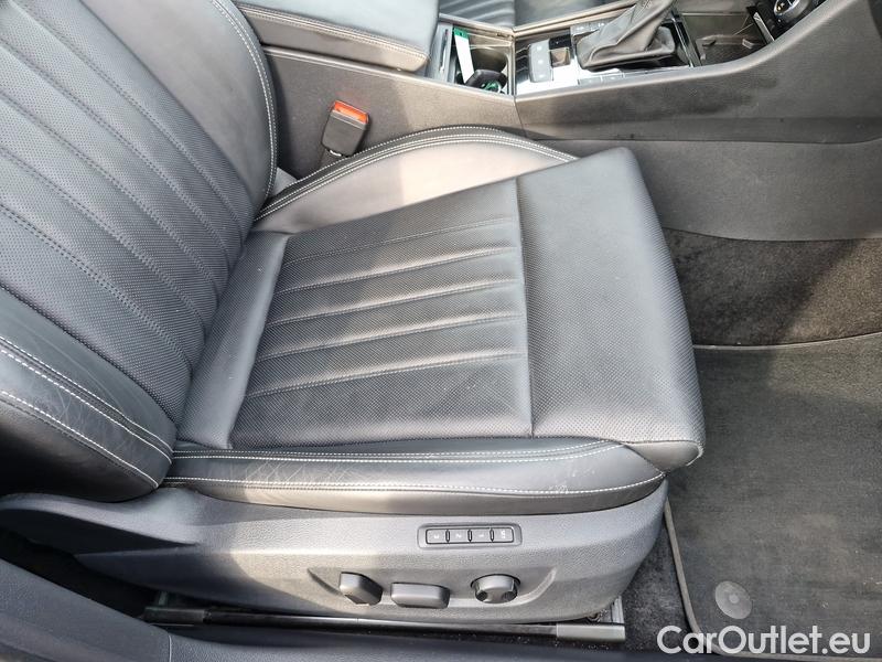  Skoda  Superb  Combi (3V5)(2015) Supe.2.0TDI 147 L&K Aut #17