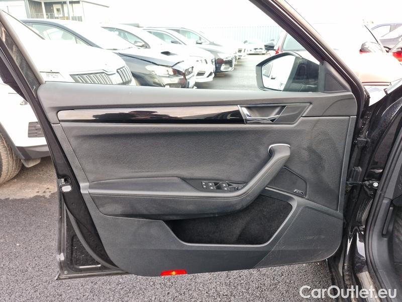  Skoda  Superb  Combi (3V5)(2015) Supe.2.0TDI 147 L&K Aut #14