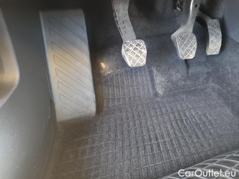  Skoda  Octavia  Combi (NX3)(2020) Oct.Combi 2.0TDI 85 Ambition #7