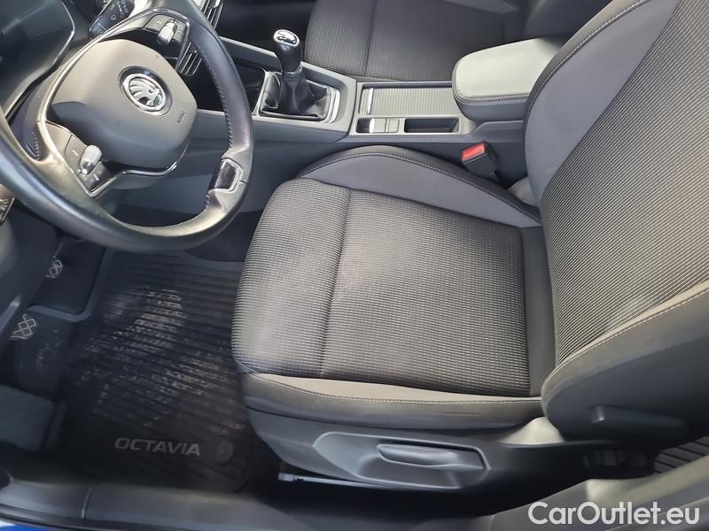  Skoda  Octavia  Combi (NX3)(2020) Oct.Combi 1.5TSI 110 Ambition #5