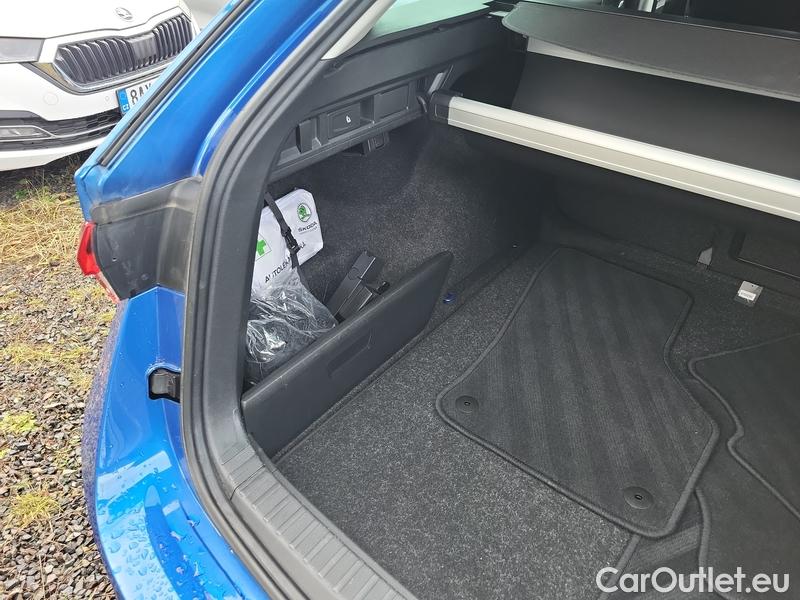  Skoda  Octavia  Combi (NX3)(2020) Oct.Combi 2.0TDI 85 Style #7