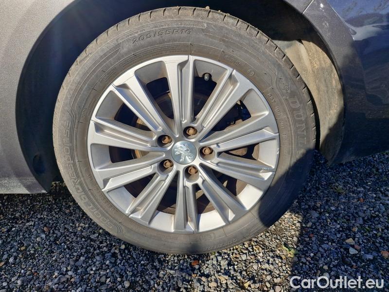  Peugeot  308 -SW  (P5) (2021)  SW 1.5 BHDi 130 ALL.P Aut #15