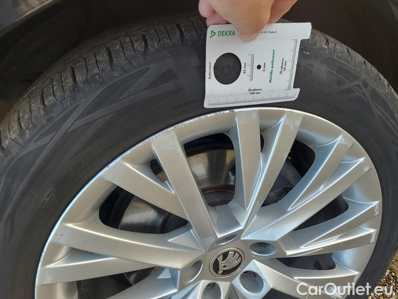  Skoda  Superb  (3V3)(2015) Supe.FL2.0TDI 110 Ambition AT #6