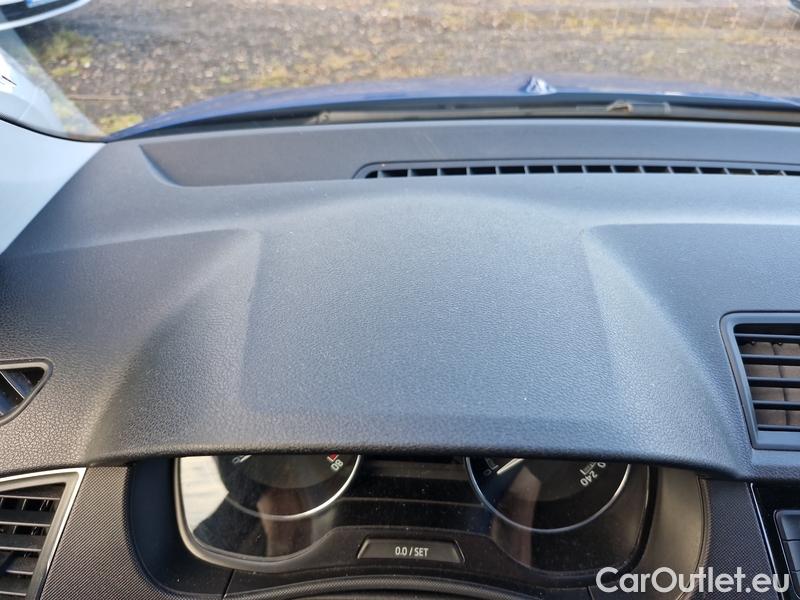  Skoda  Fabia  Combi (2015)  Com.1.0TSI 70 Ambition #36