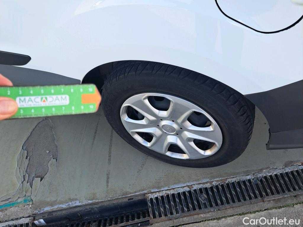  Ford  Transit FORD  Courier/2014/4P/furgón der.turis Van 1.5 TDCi 56kW Trend #24