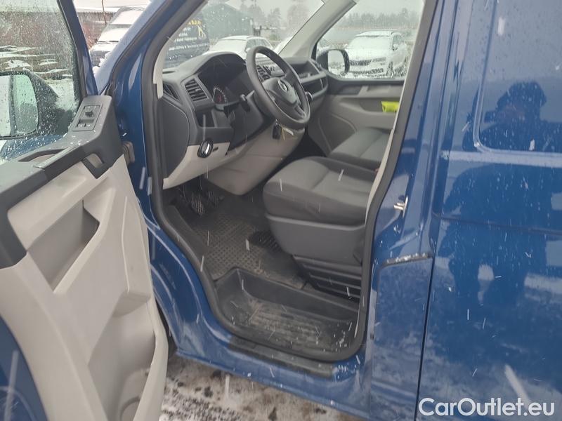  Volkswagen  Transporter T6  (2015) Transp.TDI62 DR 4d #13