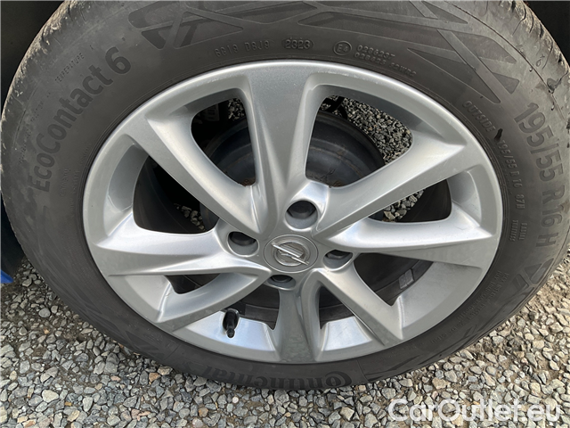  Opel  Corsa  1.2T 100 Elegance 5d #10