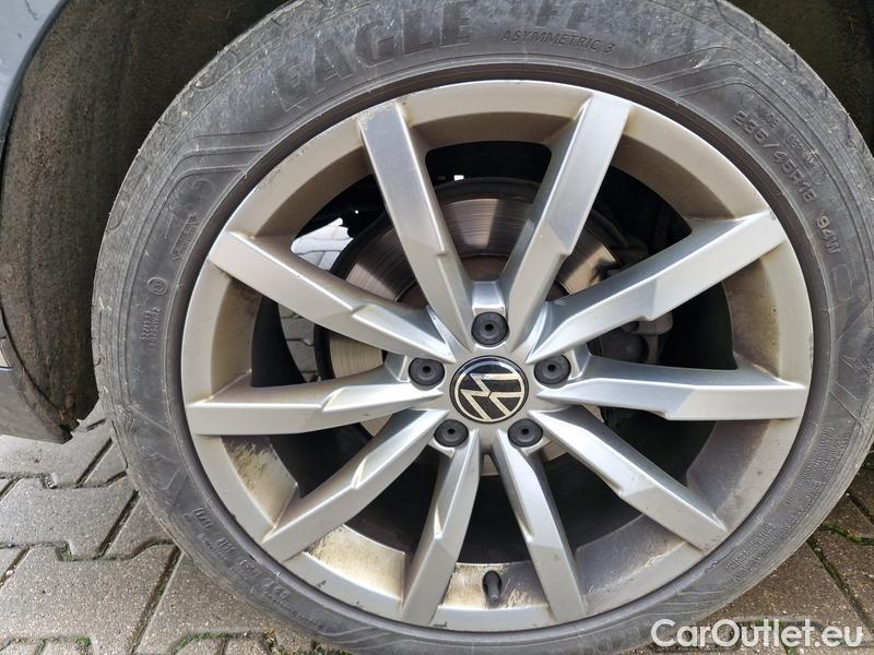  Volkswagen  Passat  Lim (CB2) (2019)  2.0TDI140 R-line AT #24