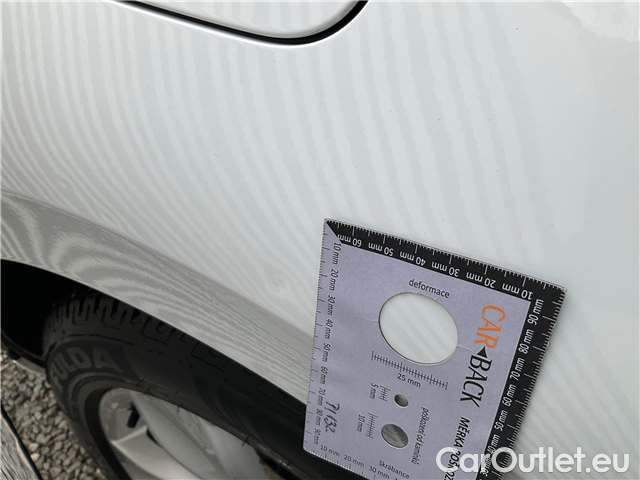  Volkswagen  Passat Pas.Var.2.0TDI 110 Elegance AT #7