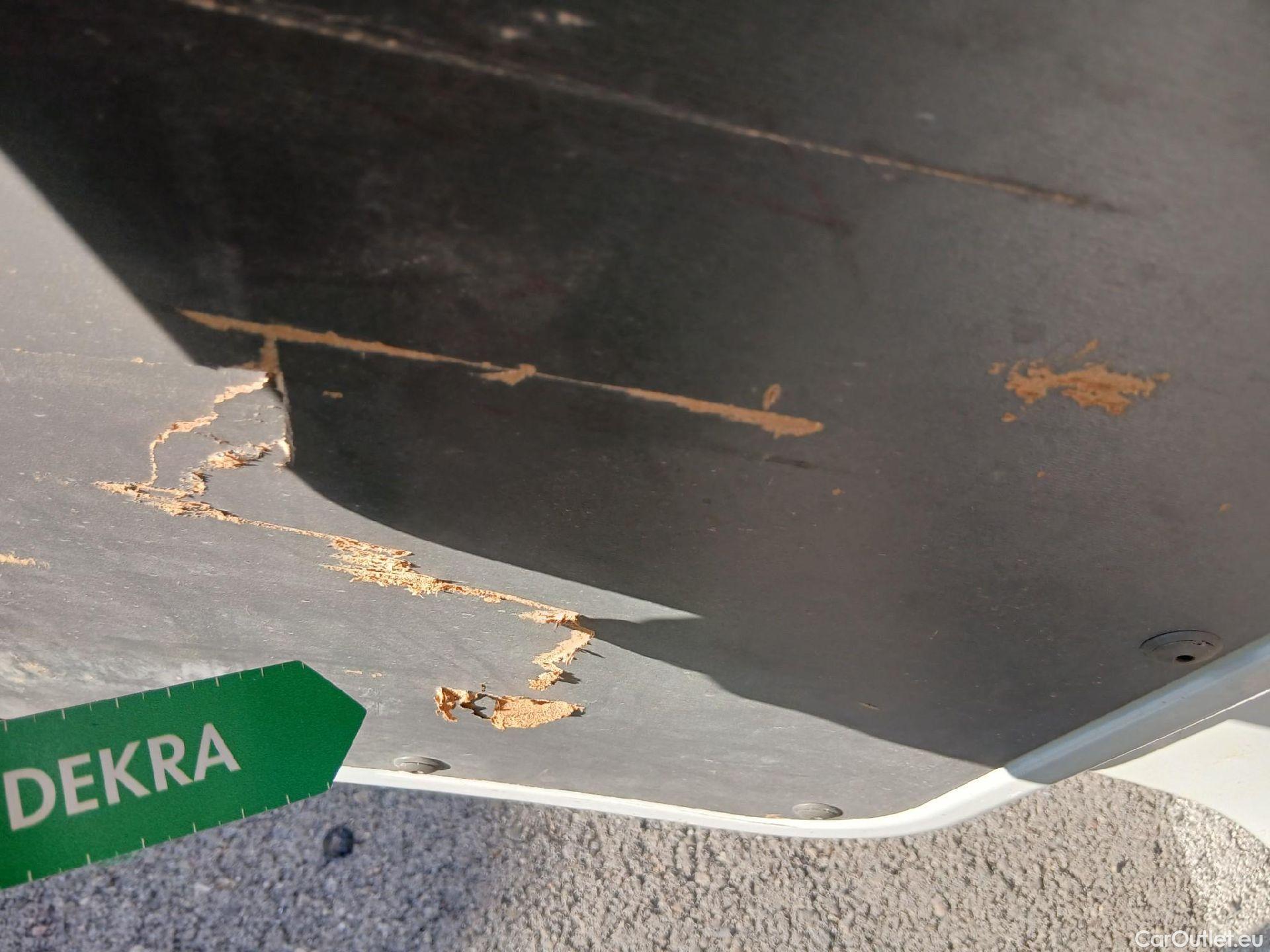  Land Rover  Discovery VOLKSWAGEN Transporter / 2020 / 4P / furgón Furgón Corto TN 2.0 TDI 110kW 4MO #7