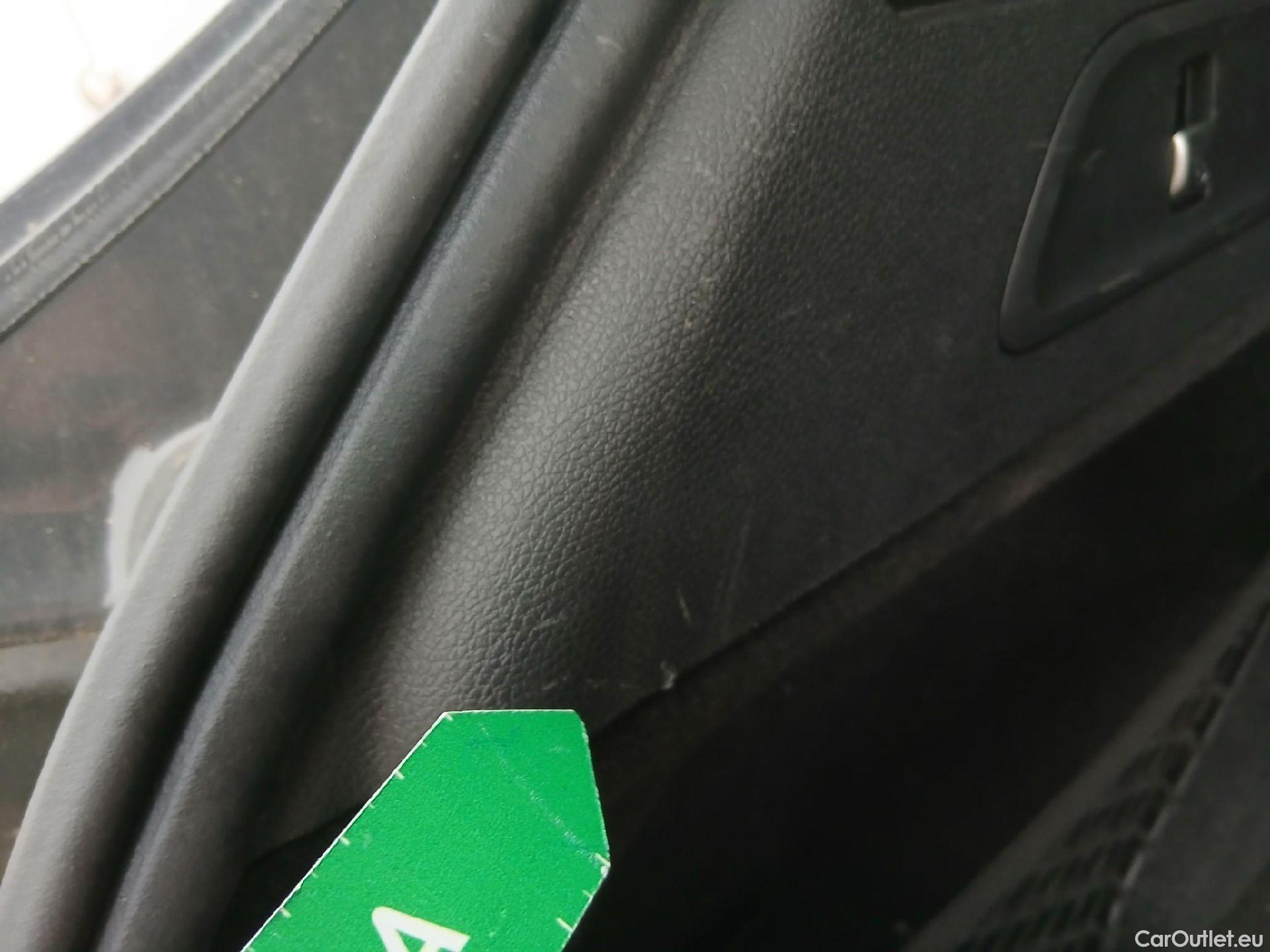  Mercedes  G-Klasee MERCEDES-BENZ Clase GLC / 2019 / 5P / todoterreno GLC 300 de 4MATIC #26