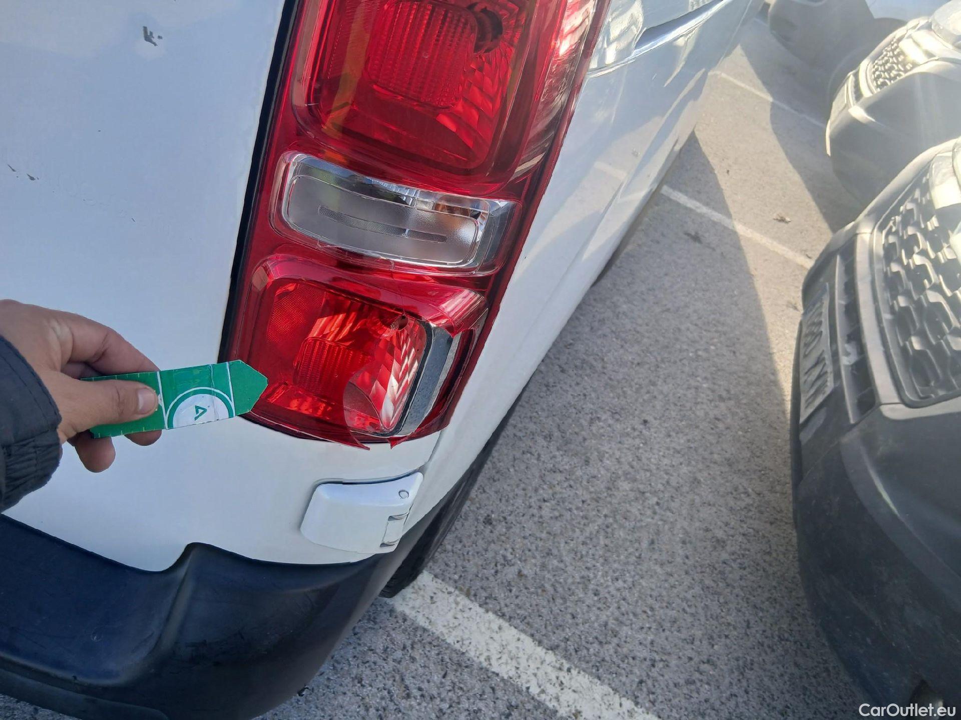  Opel  Vivaro OPEL  / 2019 / 4P / furgón 1.5 Diésel 74kW(100CV)M Std Exp #39