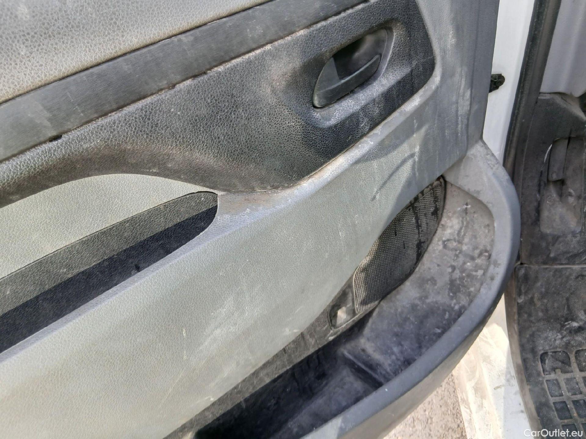  Opel  Vivaro OPEL  / 2019 / 4P / furgón 2.0 Diésel 88kW (120CV) M Inc. Express #26