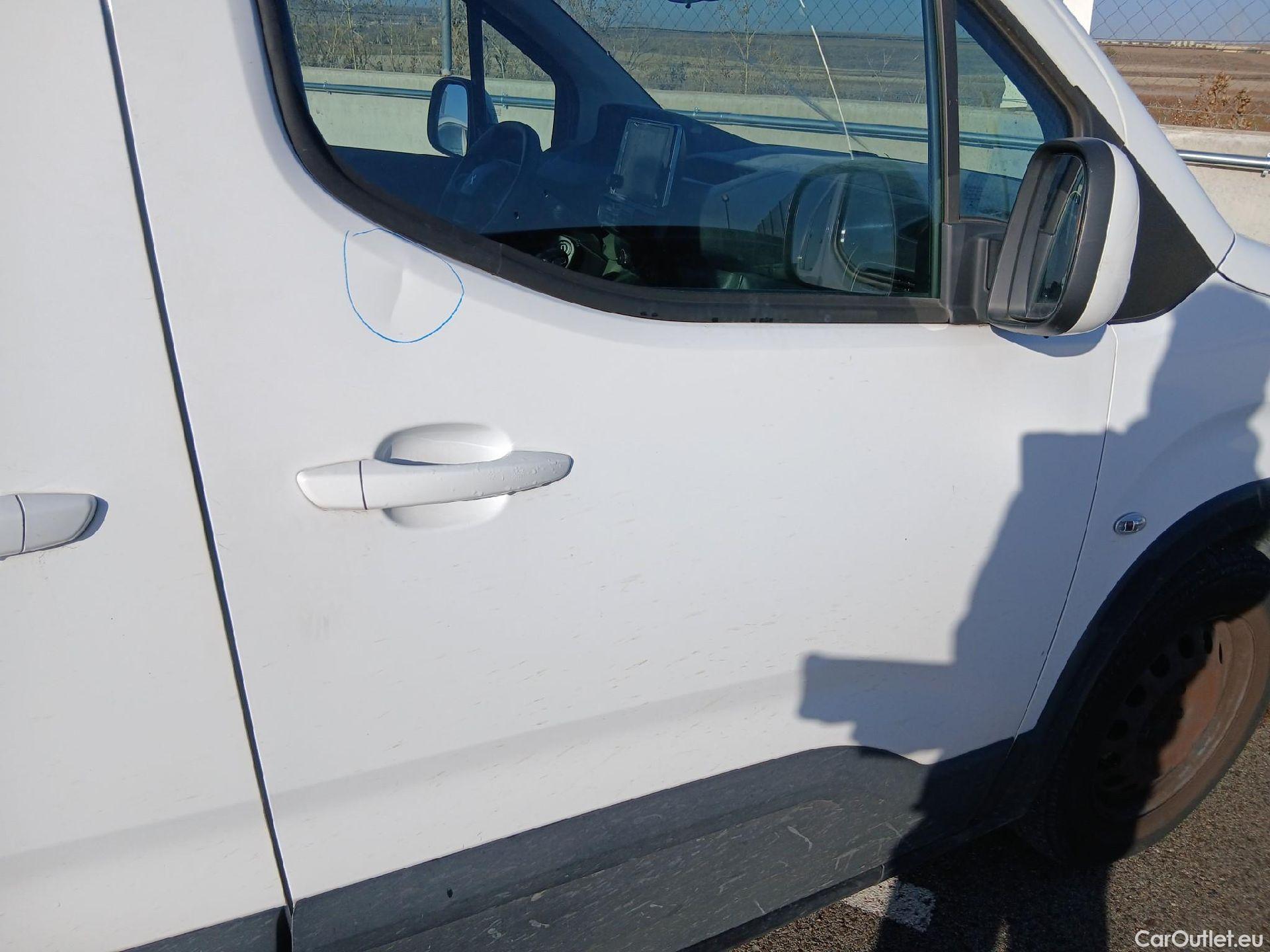  Peugeot  RIFTER PEUGEOT  / 2018 / 4P / combi Active Standard BlueHDi 73kW (IND) (CX2) #22