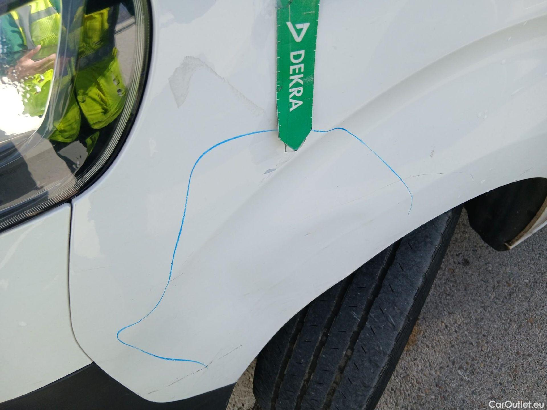  Opel  Vivaro OPEL  / 2019 / 4P / furgón 2.0 Diésel 88kW (120CV) M Inc. Express #19