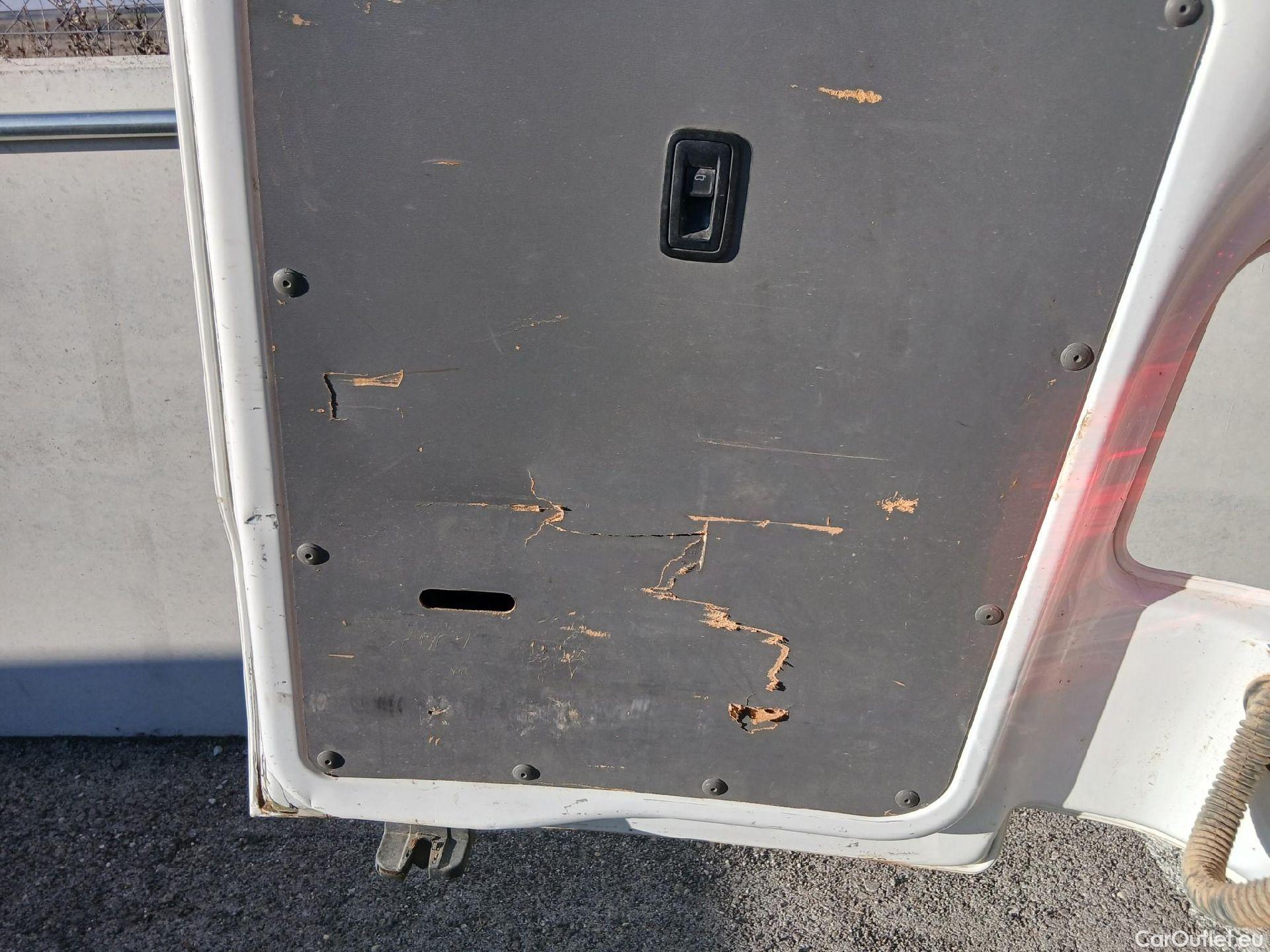  Land Rover  Discovery VOLKSWAGEN Transporter / 2020 / 4P / furgón Furgón Corto TN 2.0 TDI 110kW 4MO #8