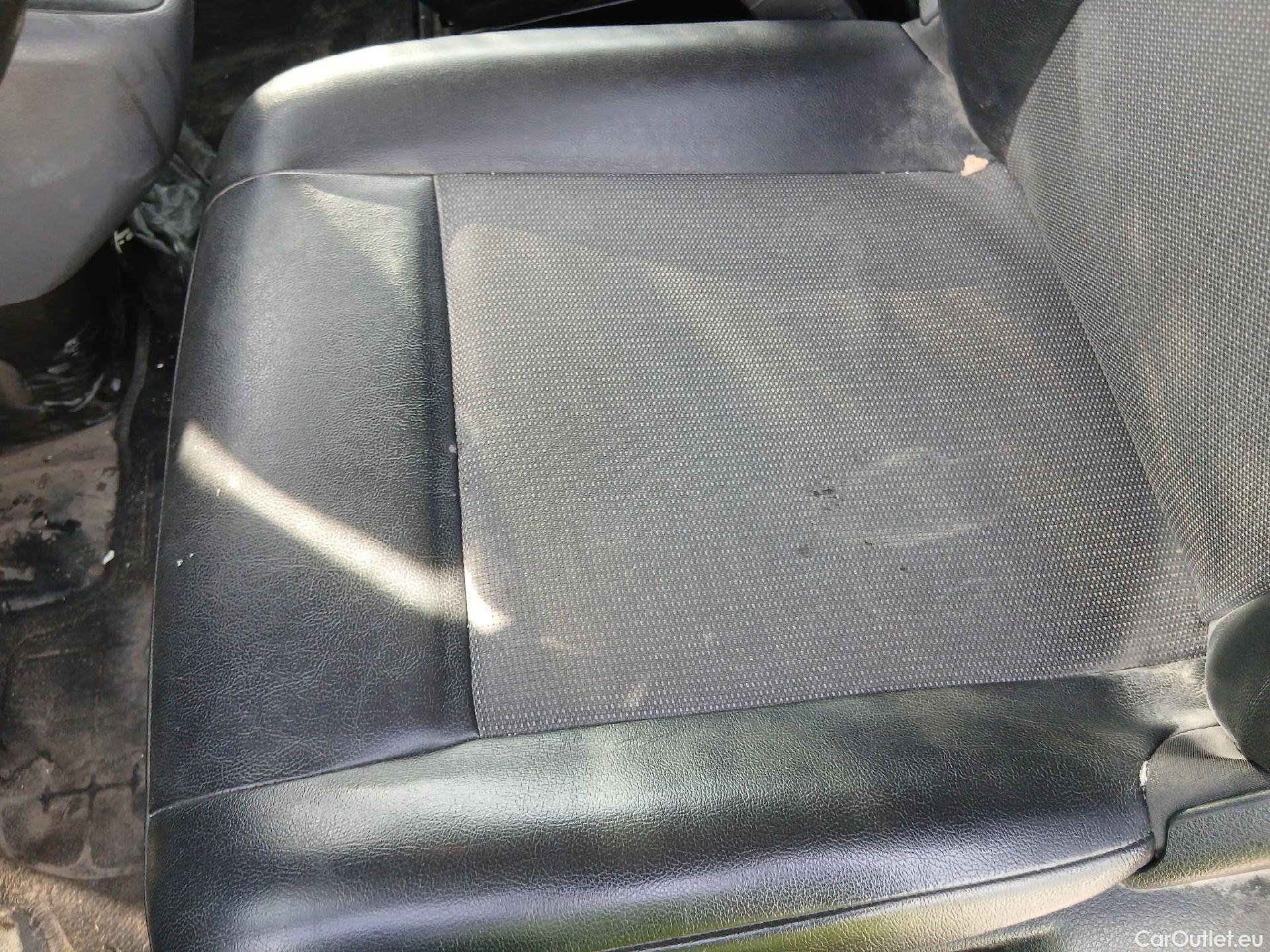  Opel  Vivaro OPEL  / 2019 / 4P / furgón 2.0 Diésel 88kW (120CV) M Inc. Express #24