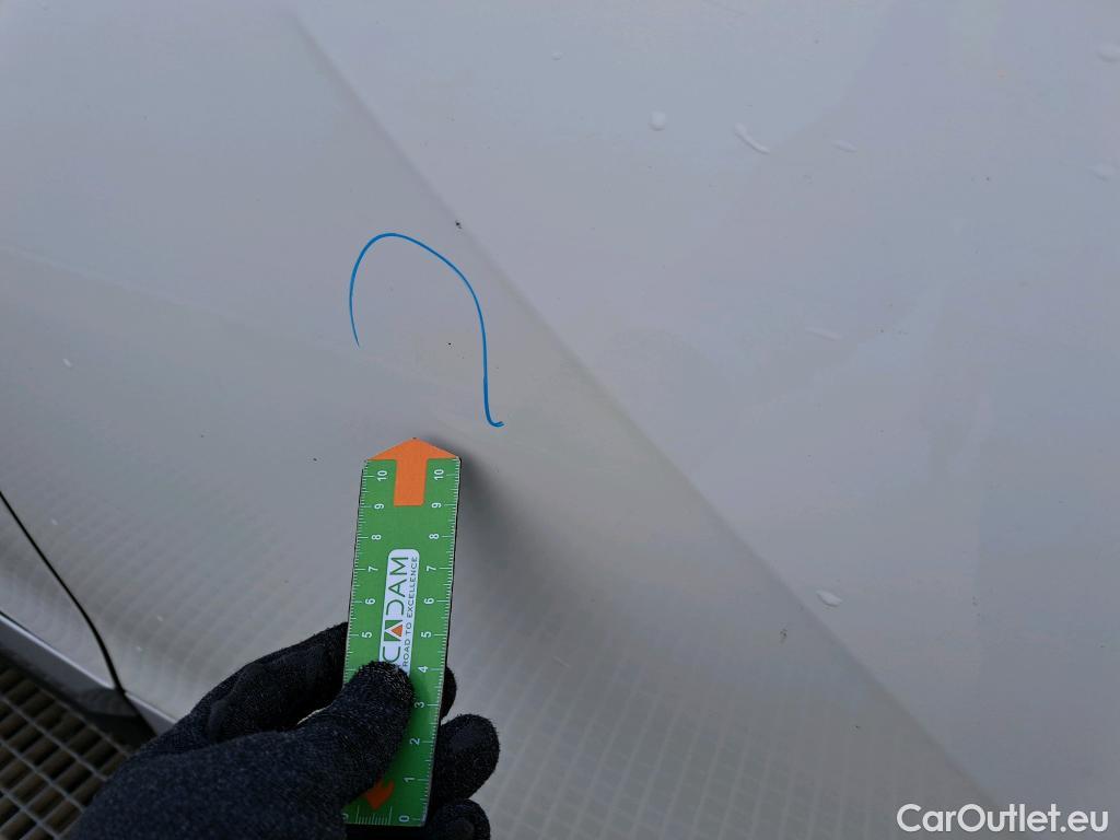  Peugeot  2008 PEUGEOT  / 2019 / 5P / todoterreno Allure Pack BlueHDI 130 S&S EAT8 #12