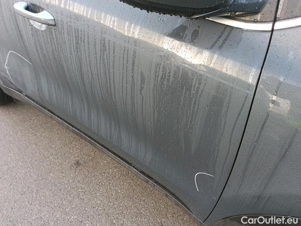  KIA  Sportage KIA  1.6MHEV Drive 100kW(136CV) 4x2(Crist Tintados)(CX) #14