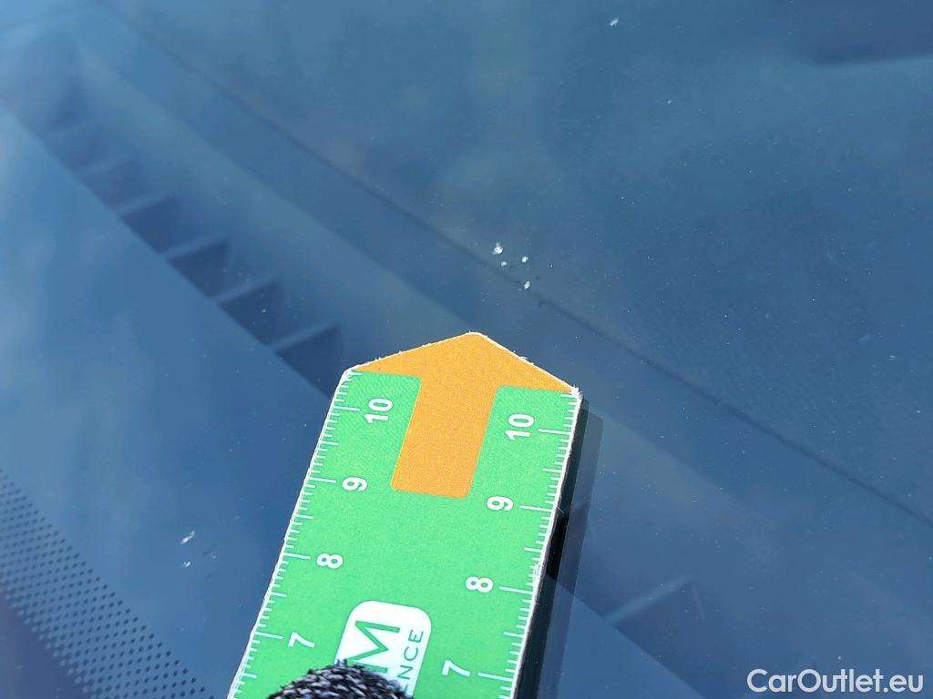  Peugeot  2008 PEUGEOT  / 2019 / 5P / todoterreno Allure Pack BlueHDI 130 S&S EAT8 #32