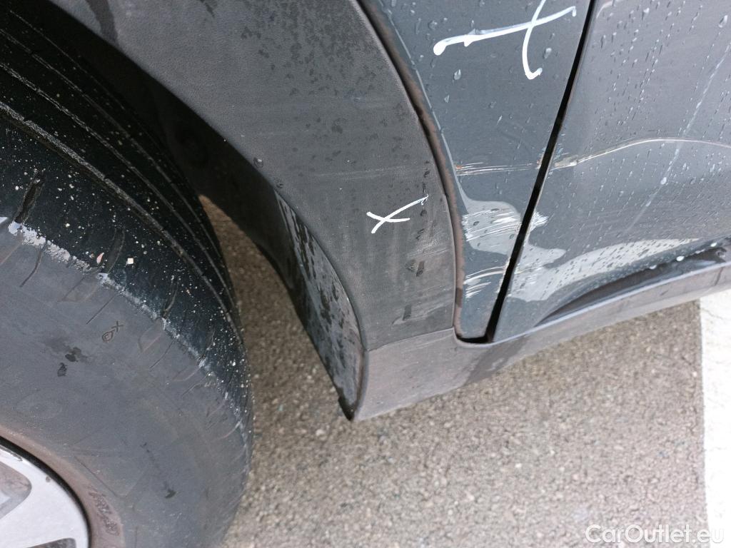  KIA  Sportage KIA  1.6MHEV Drive 100kW(136CV) 4x2(Crist Tintados)(CX) #32