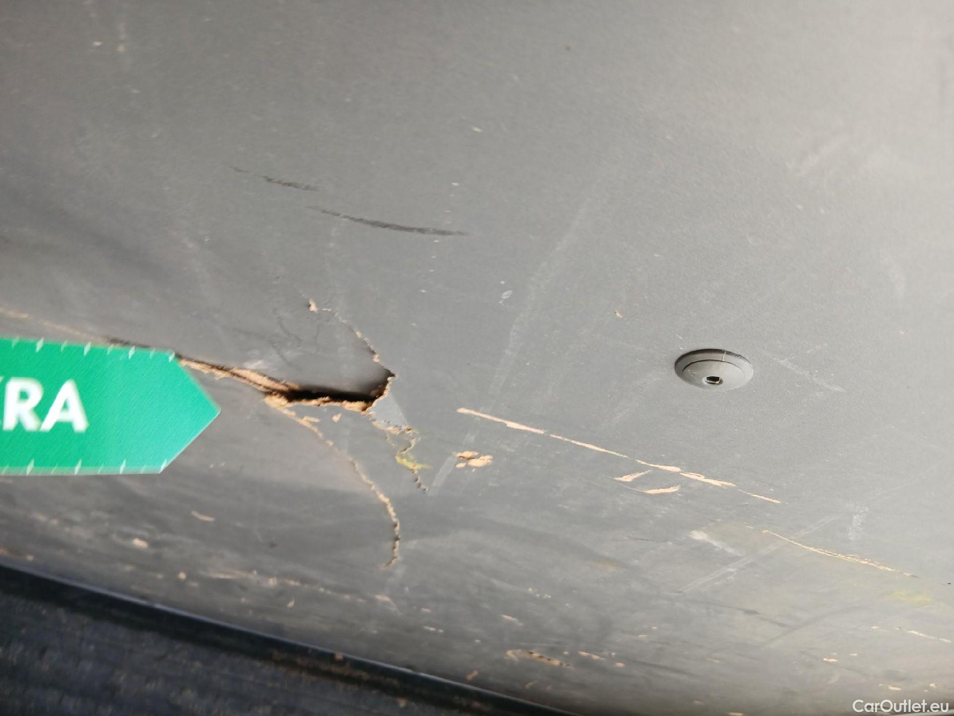  Land Rover  Discovery VOLKSWAGEN Transporter / 2020 / 4P / furgón Furgón Corto TN 2.0 TDI 110kW 4MO #14