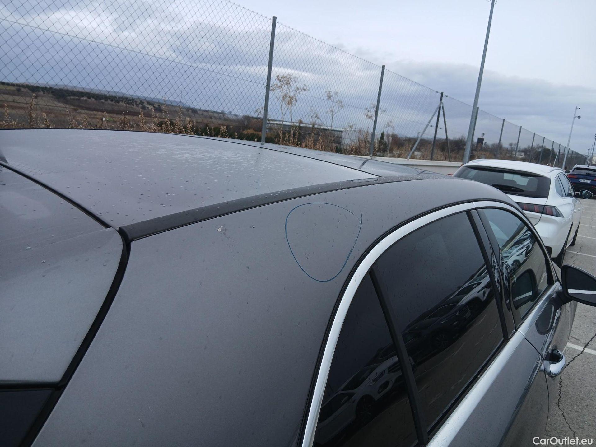  Mercedes  A-Klasse MERCEDES-BENZ Clase A / 2018 / 5P / berlina con portón A 200 #34