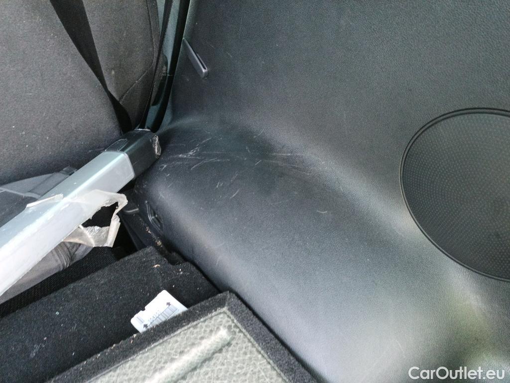  KIA  Sportage KIA  1.6MHEV Drive 100kW(136CV) 4x2(Crist Tintados)(CX) #26