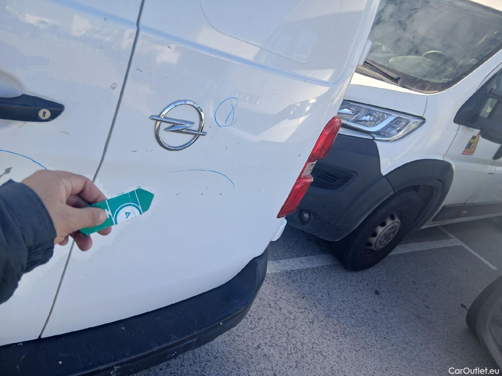  Opel  Vivaro OPEL  / 2019 / 4P / furgón 1.5 Diésel 74kW(100CV)M Std Exp #38