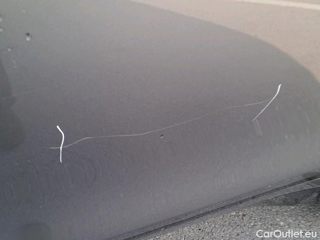  Land Rover  Range Rover LAND ROVER  Velar / 2017 / 5P / todoterreno 2.0 D240 177kW R-Dynamic S 4WD Auto #4