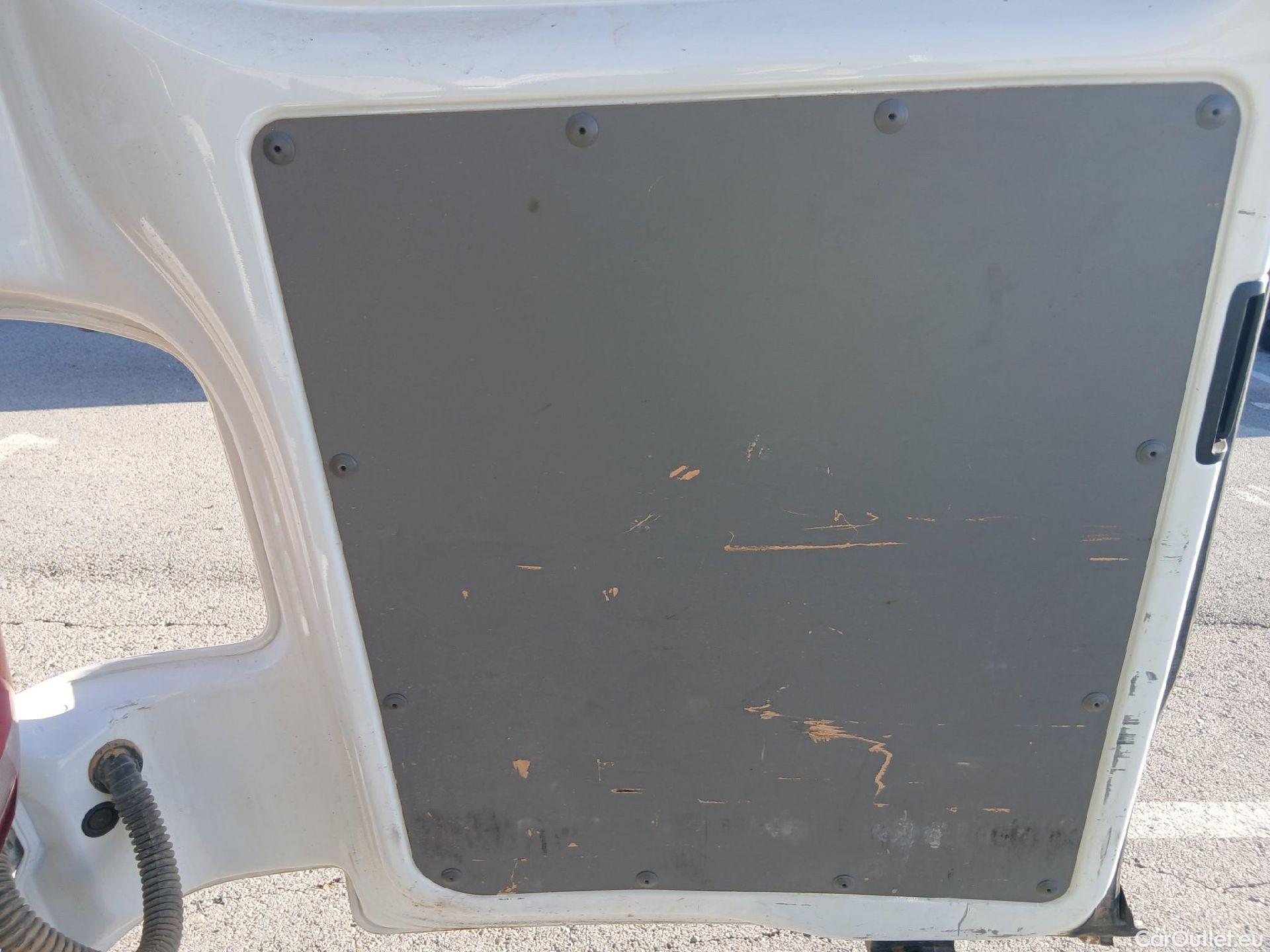  Land Rover  Discovery VOLKSWAGEN Transporter / 2020 / 4P / furgón Furgón Corto TN 2.0 TDI 110kW 4MO #5