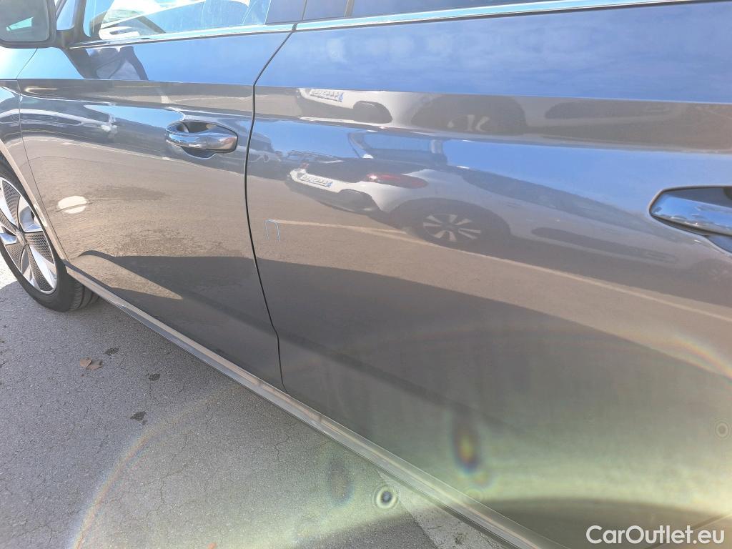  Land Rover  Discovery SKODA Kamiq / 2024 / 5P / todoterreno 1.0 TSI 85kW (115CV) DESIGN(SP) #9