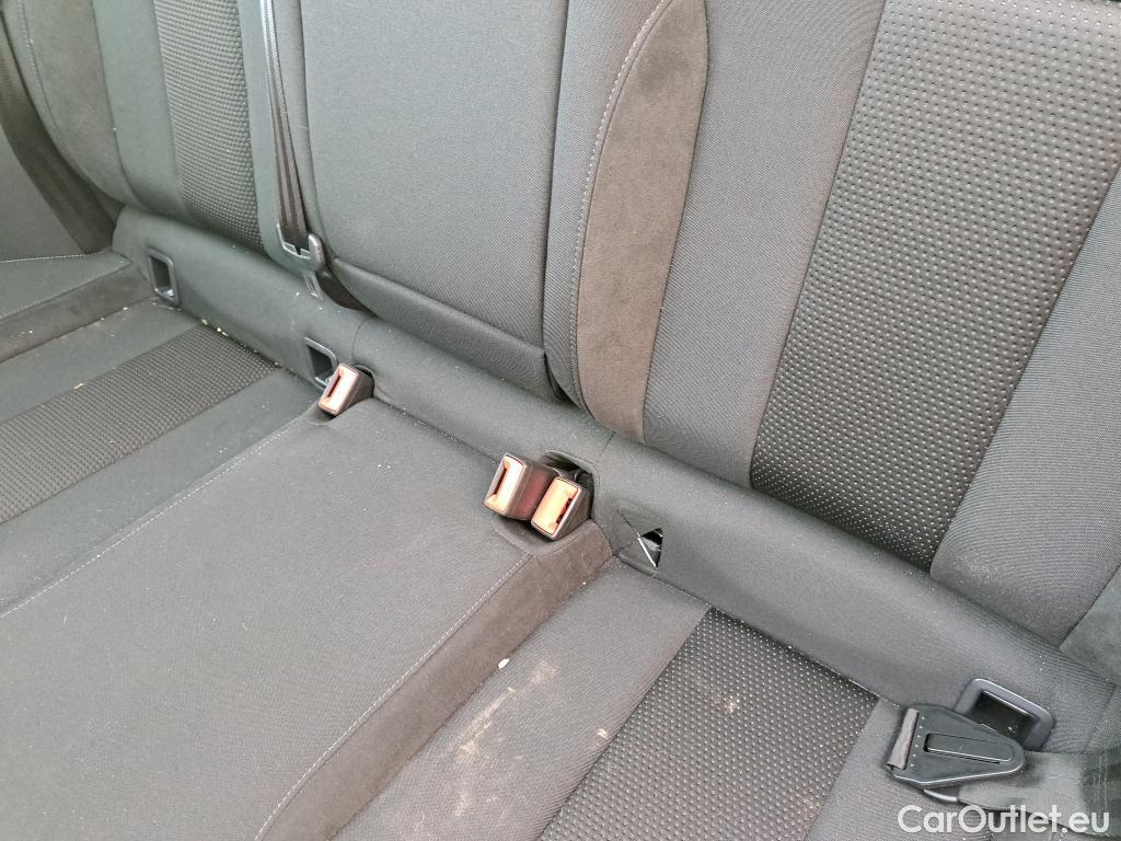  Land Rover  Discovery SKODA Kamiq / 2024 / 5P / todoterreno 1.0 TSI 85kW (115CV) DESIGN(SP) #18