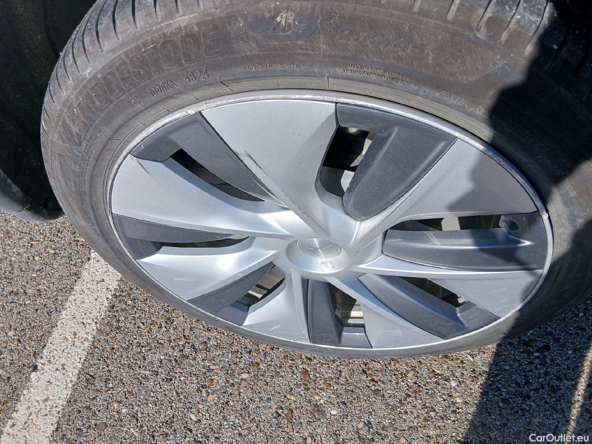  Tesla  Model Y TESLA  Gran Autonomía 4WD #11