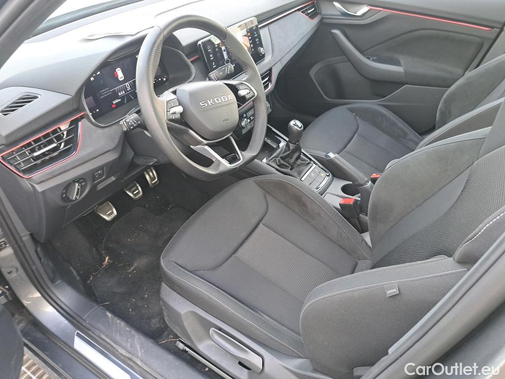  Land Rover  Discovery SKODA Kamiq / 2024 / 5P / todoterreno 1.0 TSI 85kW (115CV) DESIGN(SP) #8