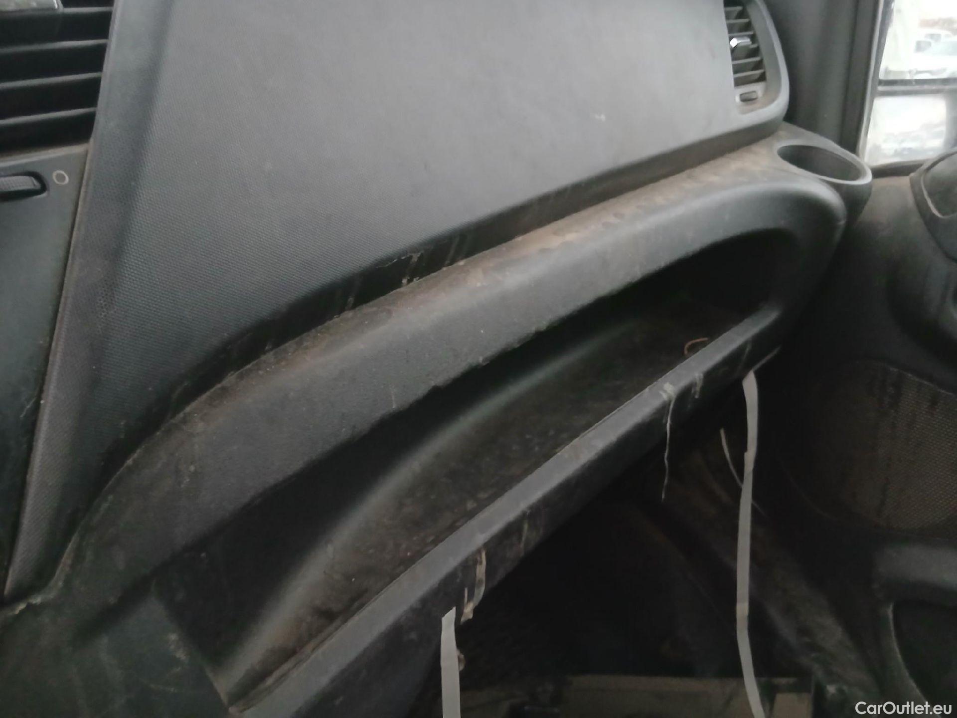  Iveco  Daily IVECO  / 2014 / 4P / chasis doble cabina 35C 14 D 3750 #2