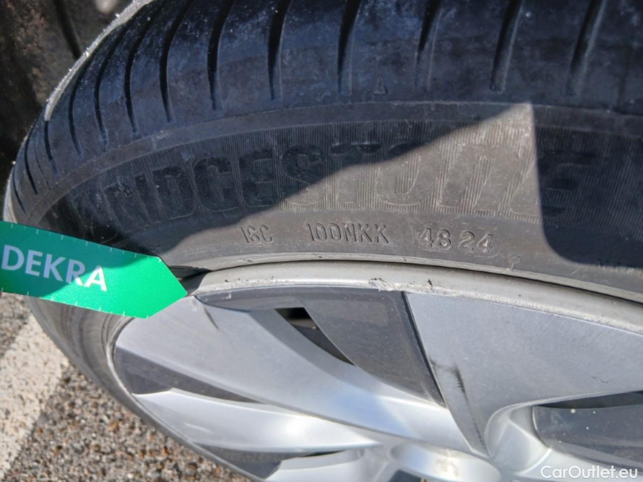  Tesla  Model Y TESLA  Gran Autonomía 4WD #10