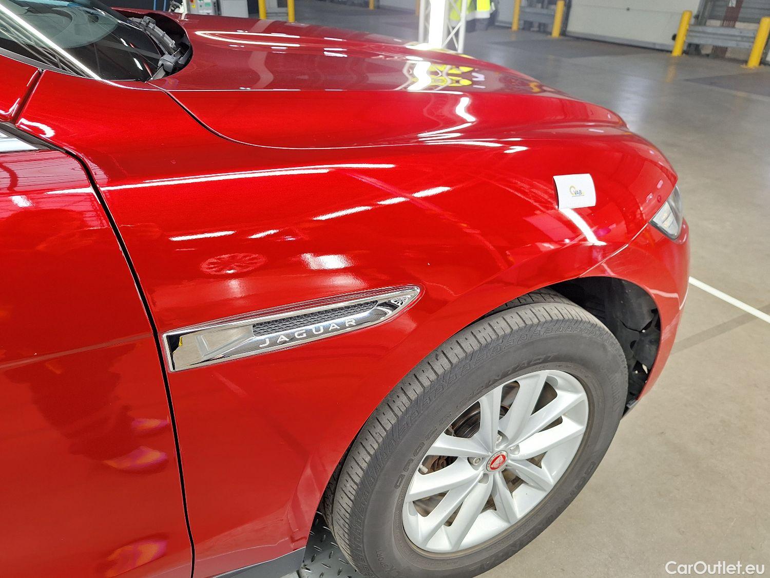  Jaguar  F-PACE Jaguar, , Jaguar  2.0D 132kW 4x4 Aut. Prestige 5d #32