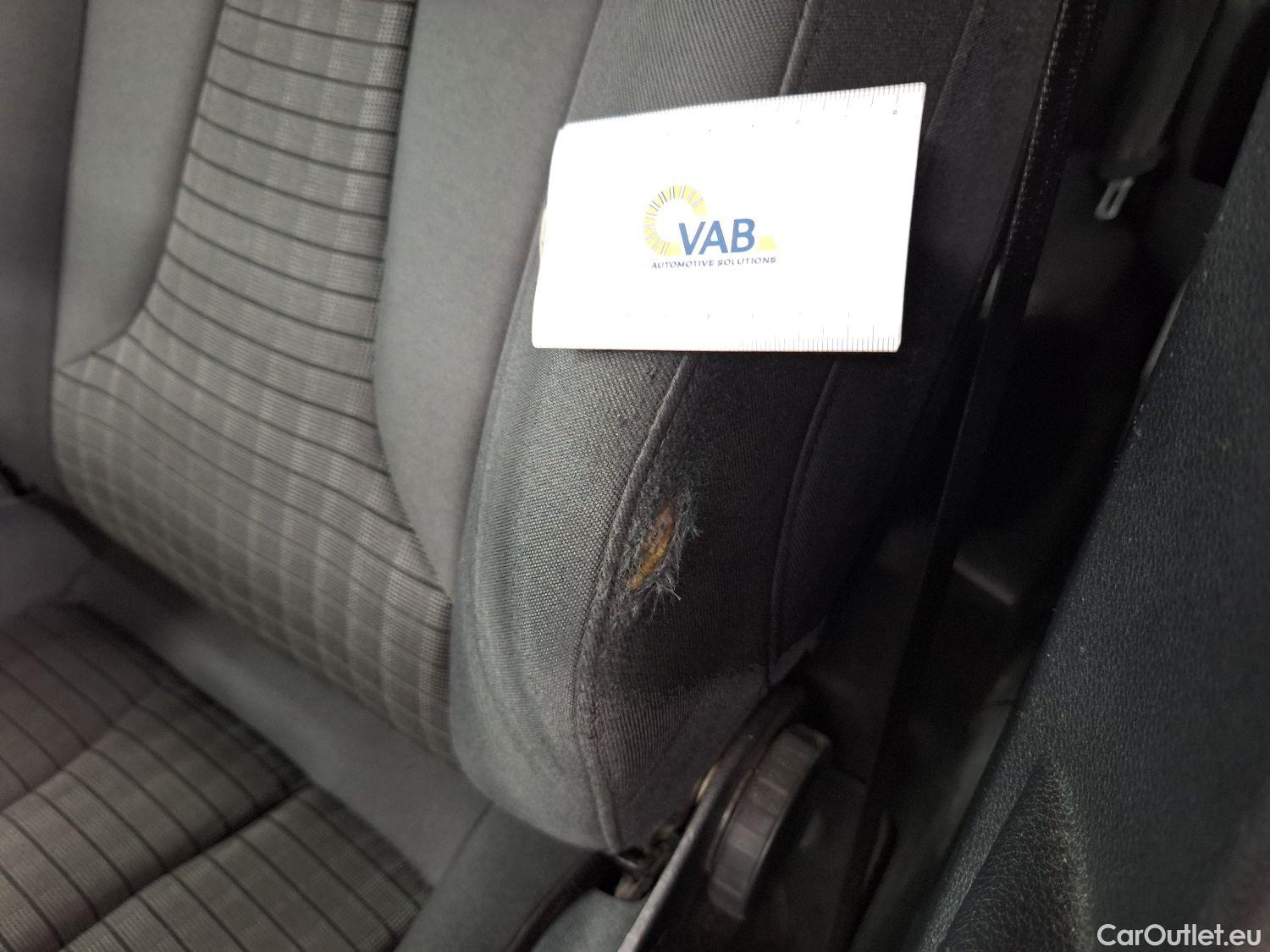  Audi  A3 Audi,  Berline FL'16, Audi  Berline 2.0 TDi 35 110kW Sport 4d #4