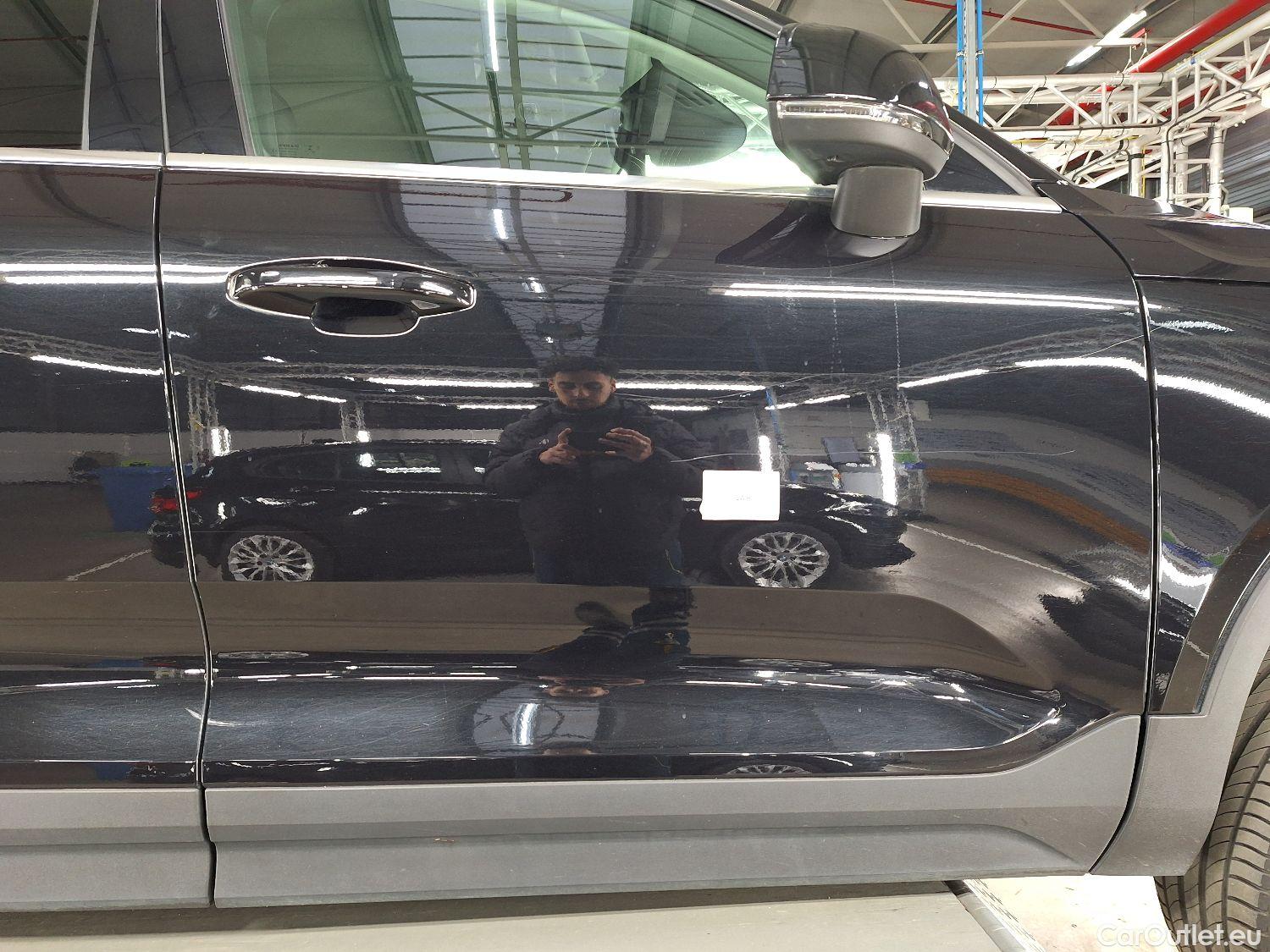  Volvo  XC 40 Volvo, XC40 '17 PHEV, Volvo XC40 T4 Recharge Geartronic Inscription Expr #9