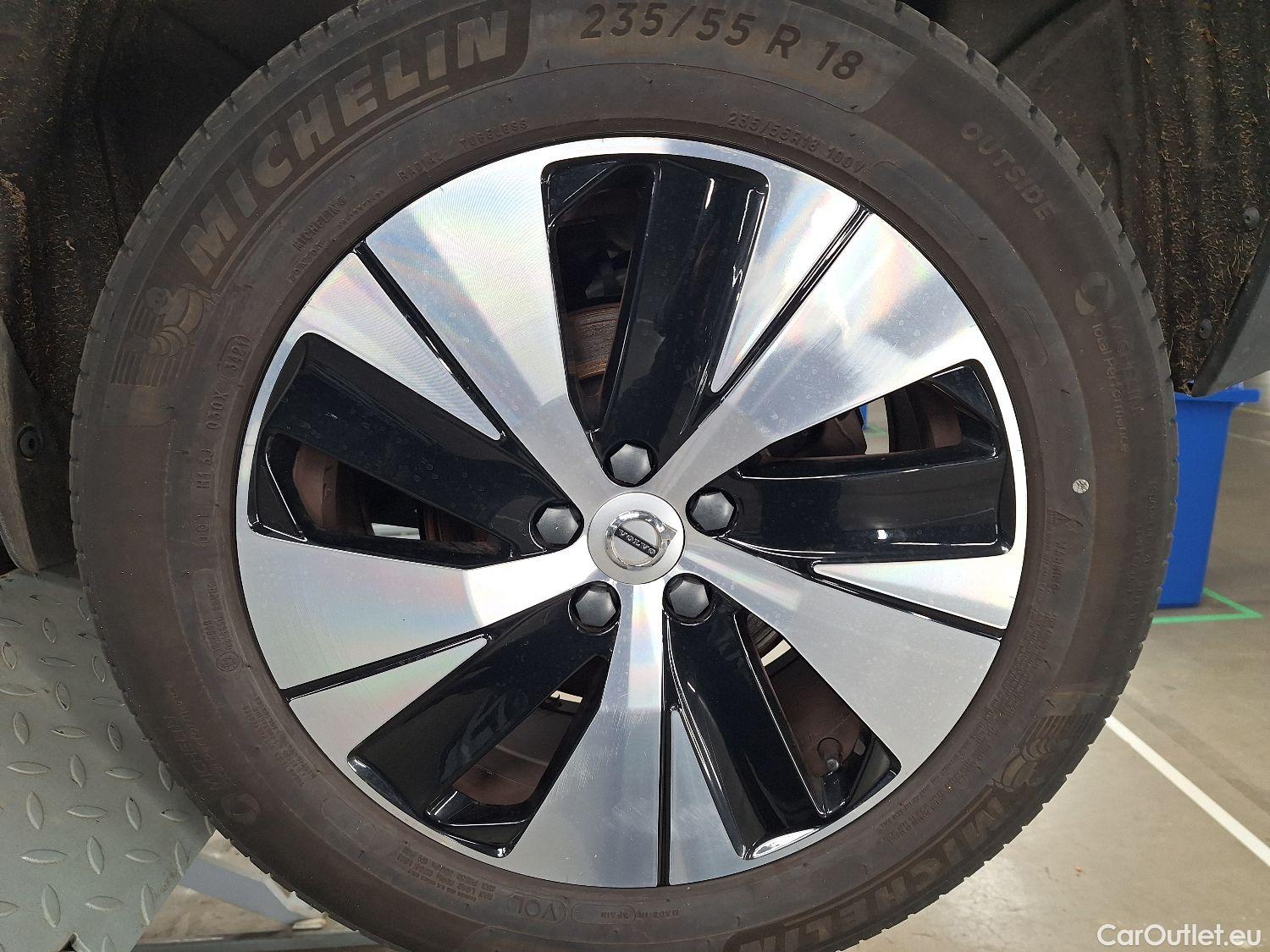  Volvo  XC 40 Volvo, XC40 '17 PHEV, Volvo XC40 T4 Recharge Geartronic Inscription Expr #6